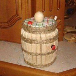 Бочонок из прищепок, который легко и просто смастерить самостоятельно