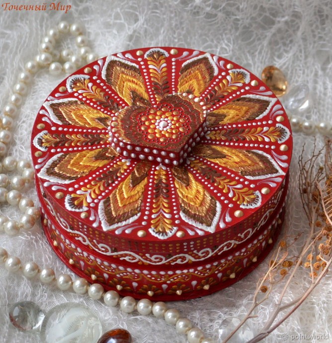 Процесс создания оригинальной шкатулки в технике контурной росписи: часть 4