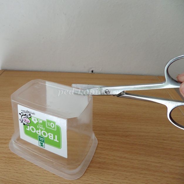 Ёлочная игрушка "Девочка якутка из опилок": часть 1