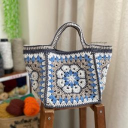 Милая вязаная сумка