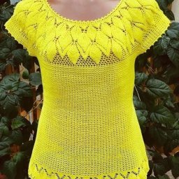 Топ с круглой кокеткой крючком