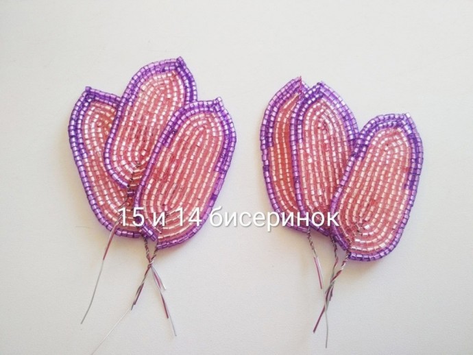 Прекрасные лилии из бисера