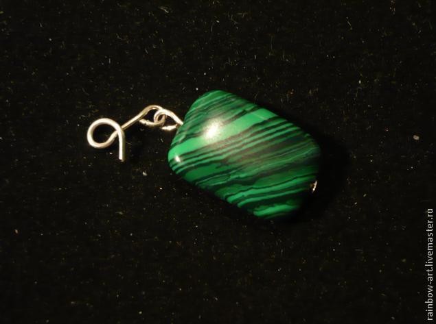 Вышитый бисером кулон "Подкова": часть 3