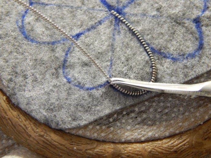 ​Создание броши "Клевер" из бисера: мастер-класс, часть 1