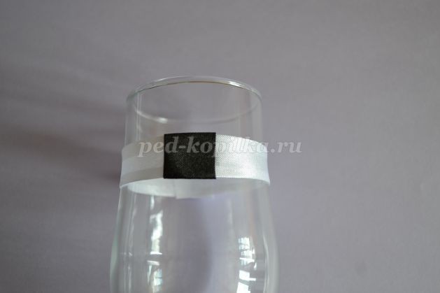 ​Украшение бутылок шампанского на свадьбу: мастер-класс, часть 3