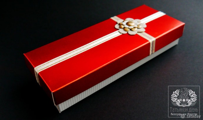 Делаем подарочную коробочку своими руками: часть 4