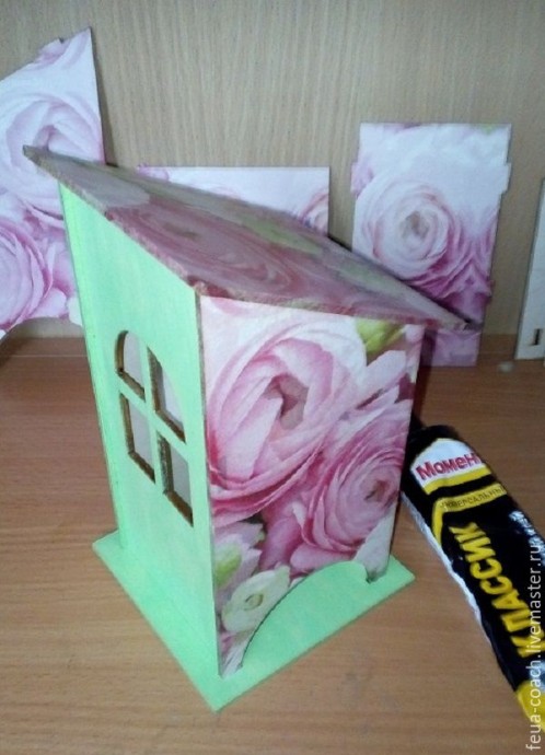 Декорируем чайный домик "Пионы" в технике декупаж файловым методом: часть 3