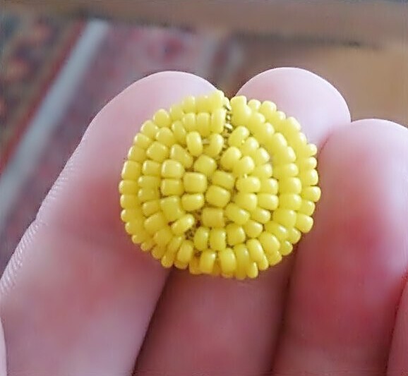 ​Ромашка из бисера