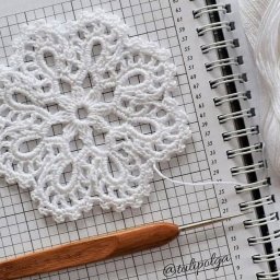 Красивый мотив крючком