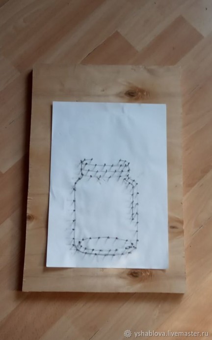 Панно в стиле нитяной графики