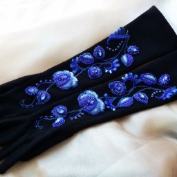 Делаем на длинных перчатках декор под гжель