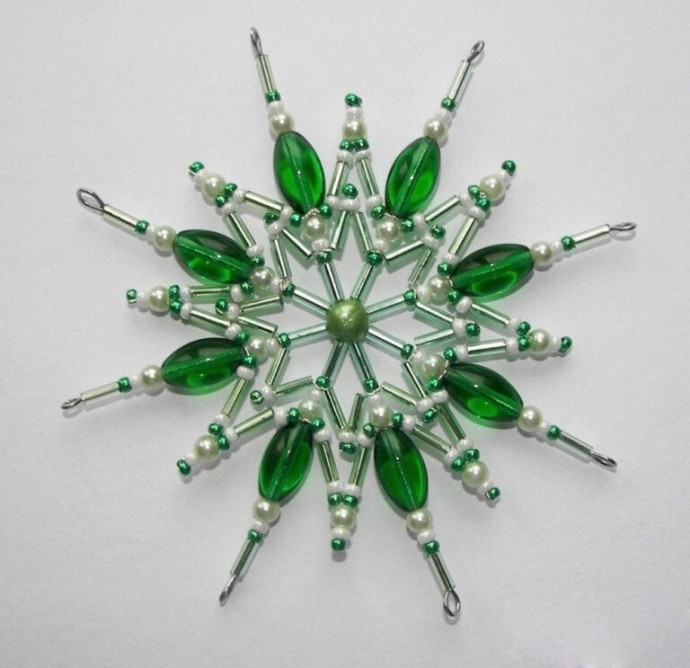 Снежинки из бисера и рубки