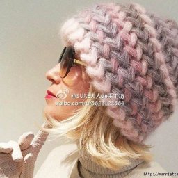 Красивый узор елочкой пышными столбиками