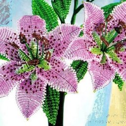 Лилия из бисера