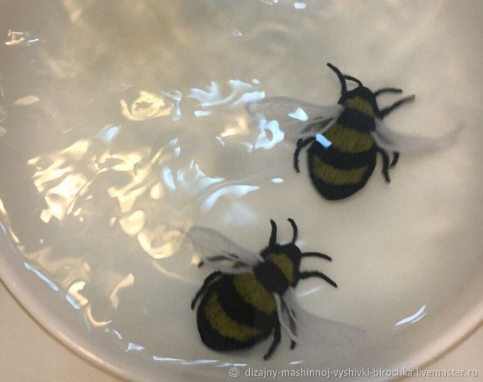 Вышивка и изготовление броши "Пчела" в технике Fsl