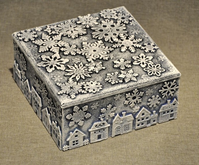 Декорируем деревянный короб для подарка: часть 2 Декорируем деревянный короб для подарка: часть 2