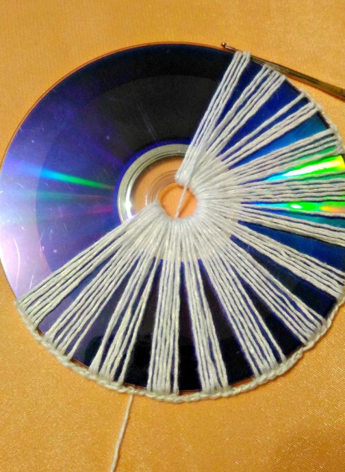 Создаем панно из CD дисков: часть 2