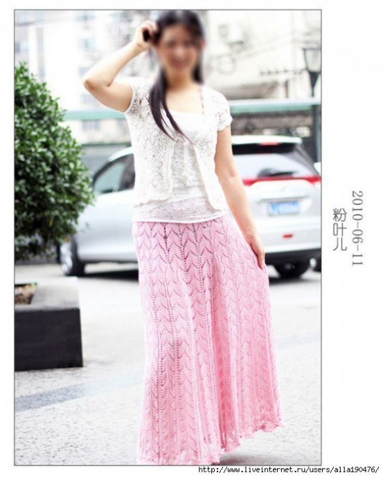 Длинная розовая юбка