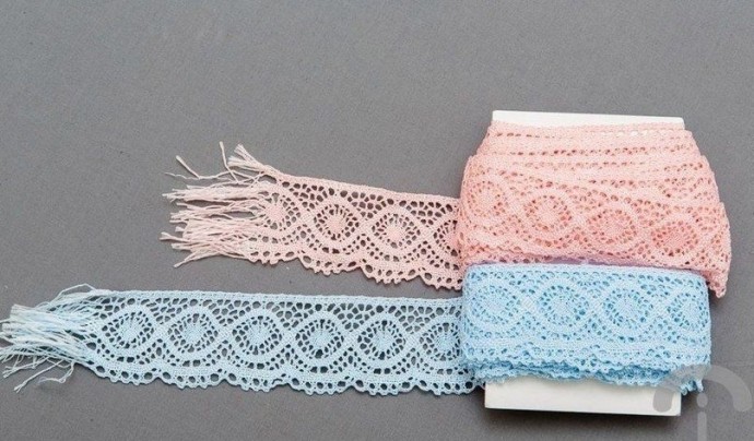 Лёгкий летний топ из тесьмы