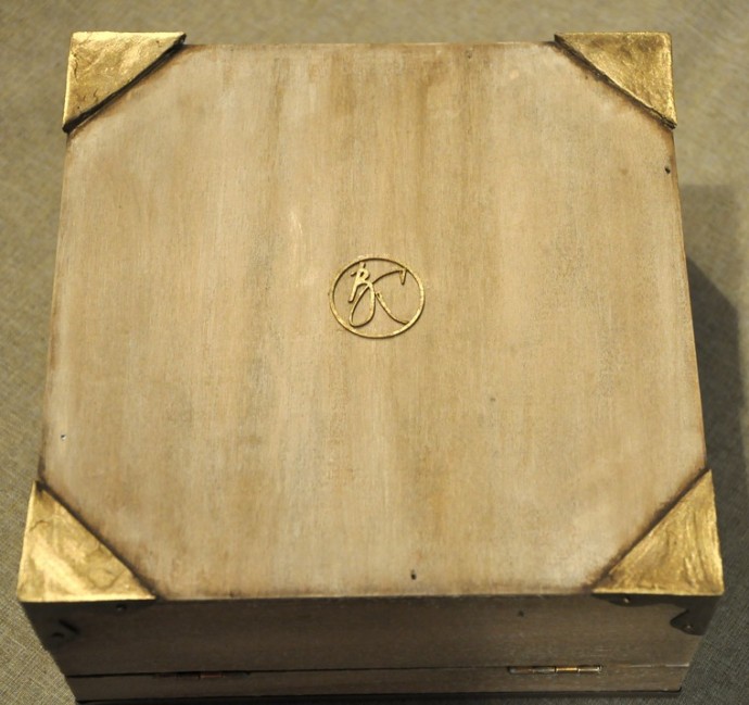 Декор шкатулки с двойной крышкой "Золотой волшебный лес": часть 3