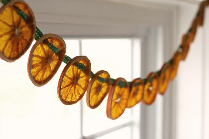 ​Гирлянды из засушенных фруктов