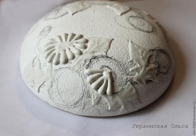 Одуванчики в объемной технике на шкатулке: часть 2