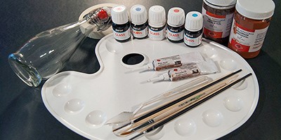 Славные курочки: имитация витража