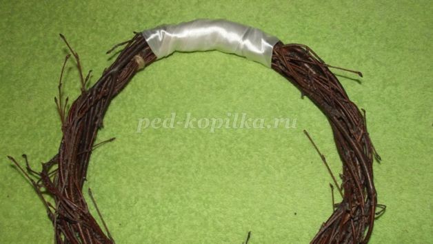 ​Декоративный венок: часть 2