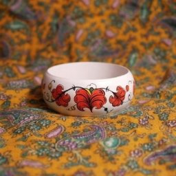 ​Расписываем браслет в русском народном стиле