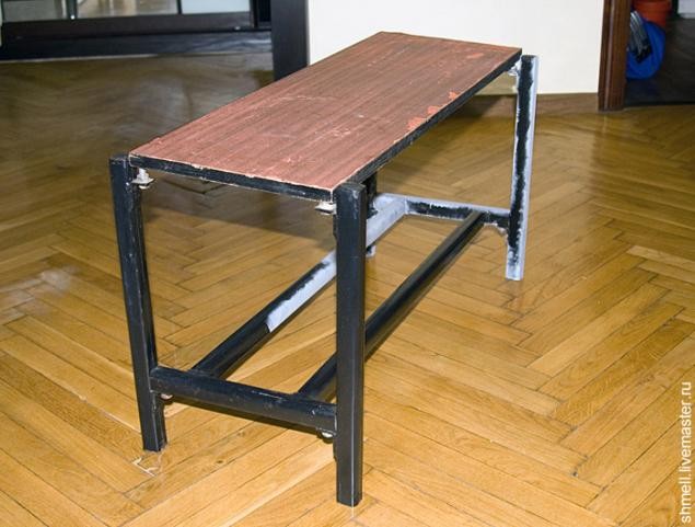 ​Декор столешницы мозаикой: растительный рисунок