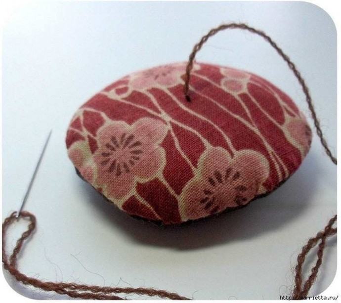 ​Игольница на руку