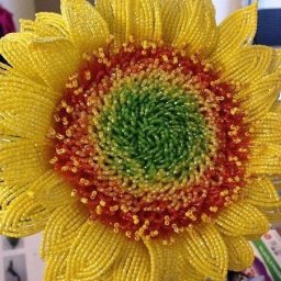 Подсолнух из бисера и рубки