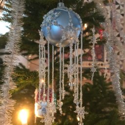 Новогодние игрушки