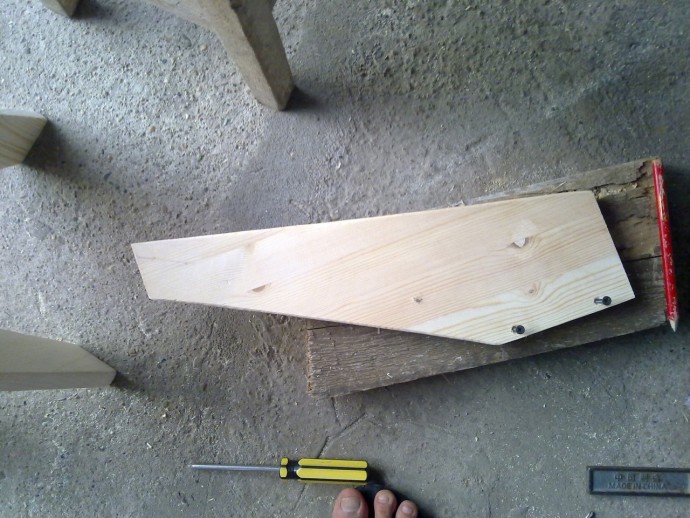 Очень простая табуретка Очень простая табуретка