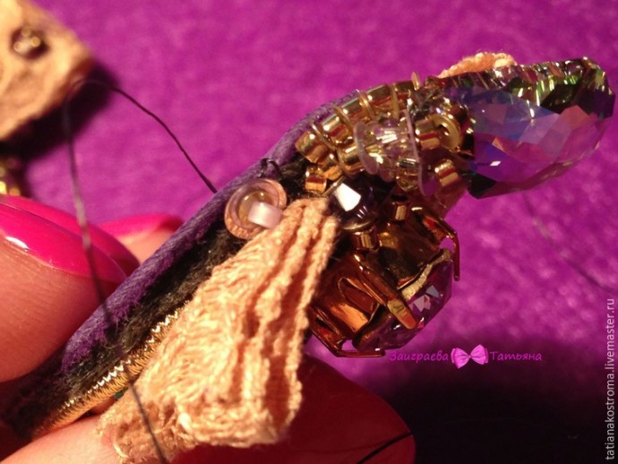 Создаём романтичные серёжки: часть 5