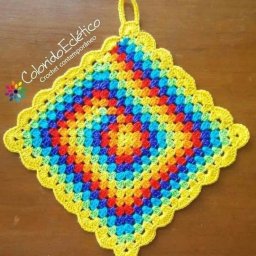 ​Бабушкин квадрат по спирали