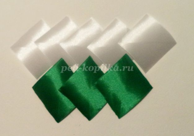 Милый цветок в технике ​канзаши: мастер-класс, часть 1