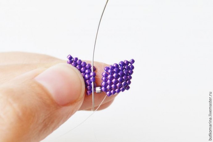Плетем серьги из бисера "Полуночные цветы": часть 2