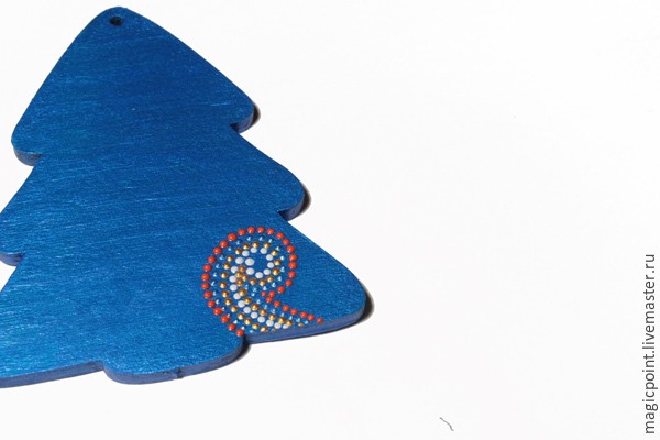 Мастер-класс по точечной росписи новогодних подвесок: часть 2 Мастер-класс по точечной росписи новогодних подвесок: часть 2