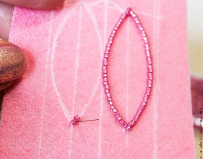 Создаем брошь жучка "Цветочник": часть 1