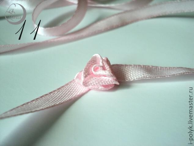 Крошечные розочки из атласных лент: часть 2 Крошечные розочки из атласных лент: часть 2