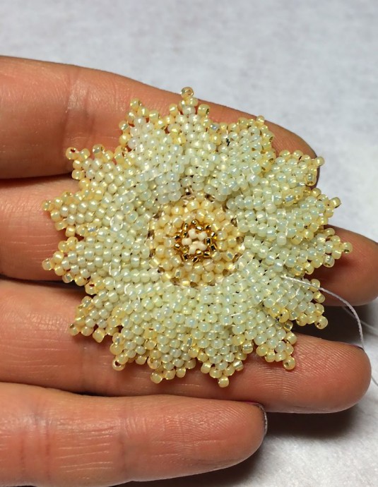 Создаём брошь-подвеску "Солнечный цветочек": часть 3 Создаём брошь-подвеску "Солнечный цветочек": часть 3