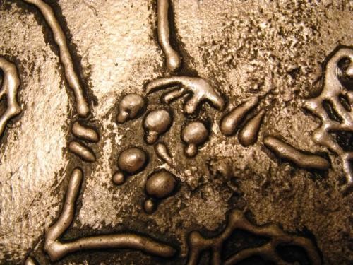 Используем шпатлёвку для создания декора и тонируем её: часть 5