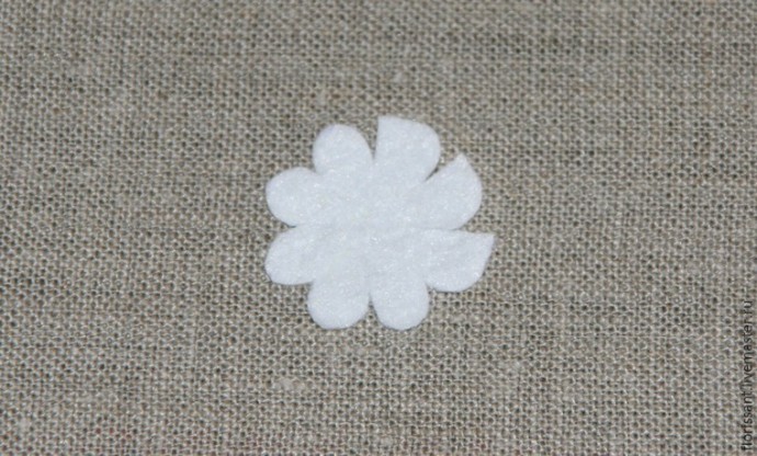 Создаем полевые цветы из фетра: часть 1