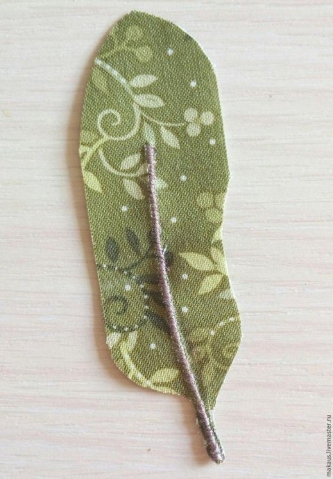 Текстильное перышко