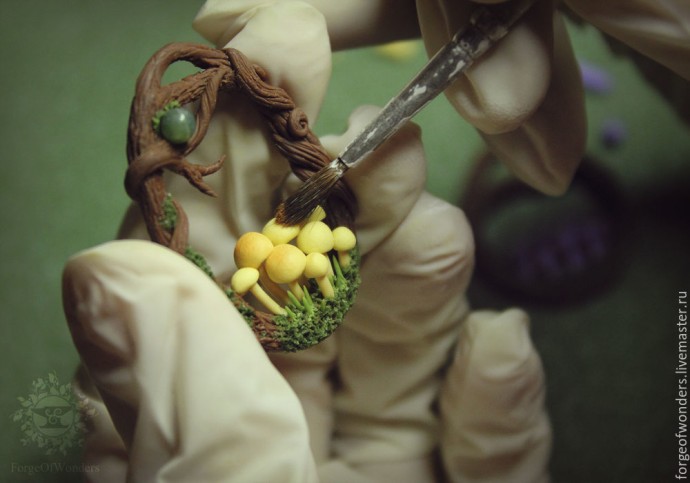 Кулон в эко-стиле с лесными грибочками из полимерной глины Кулон в эко-стиле с лесными грибочками из полимерной глины