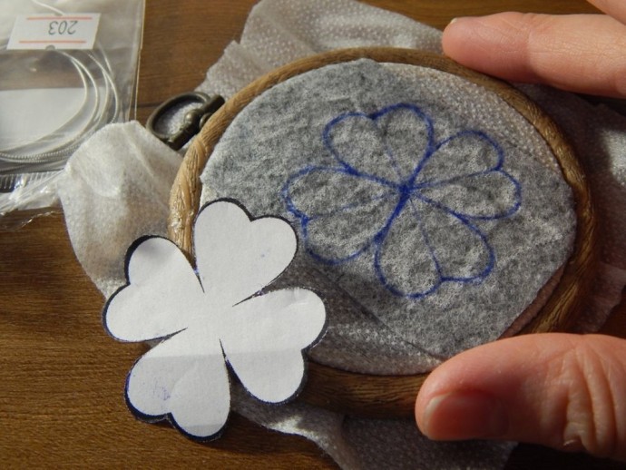 ​Создание броши "Клевер" из бисера: мастер-класс, часть 1