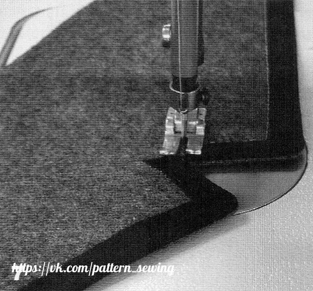 Воротник: фигурная горловина, отрезной лацкан и втачная бейка