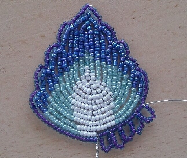 Ирис из бисера