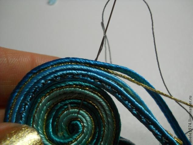 Мастер-класс по созданию сутажного кулона "Весенний букетик": часть 4 Мастер-класс по созданию сутажного кулона "Весенний букетик": часть 4